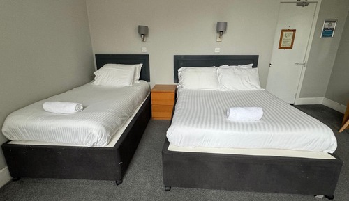 Standard Triple Room, Ensuite