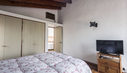 Family House, 5 Bedrooms, Non Smoking, Private Bathroom