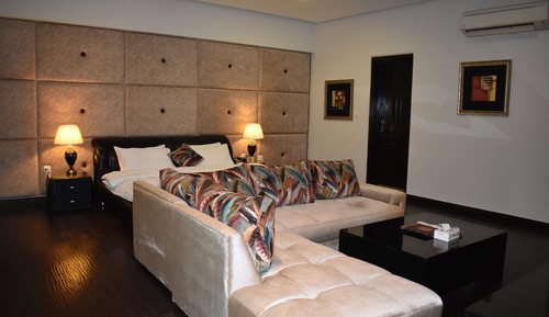 Deluxe Room, 1 King Bed