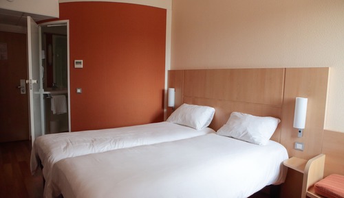 Standard Room, 2 Twin Beds
