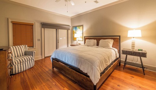 Bay Street Three Bedroom Flat