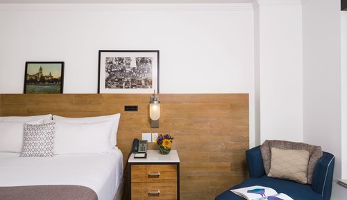 Standard Room, 1 King Bed