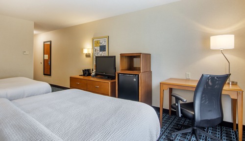Room, 2 Queen Beds (Mobility/Hearing Access, Roll-In Shwr)