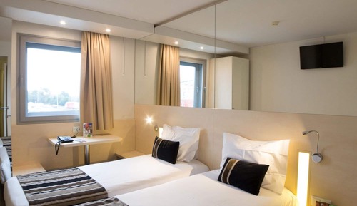 Superior Twin Room