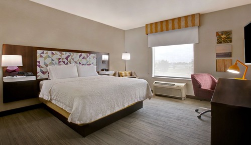 Room, 1 King Bed, Accessible (Hearing)