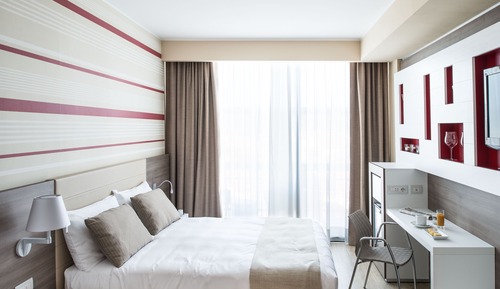 Comfort Room, 2 Bedrooms, Connecting Rooms, City View