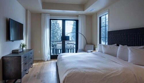 Premium Condo, Multiple Beds (Two-Bedroom Apartment)