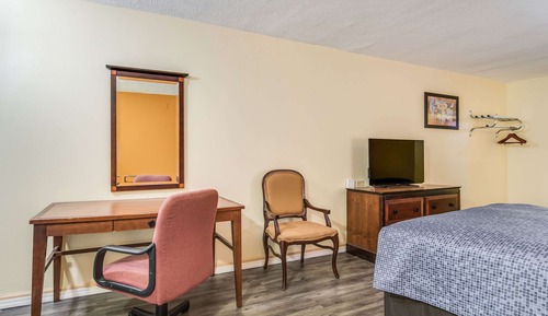 Room, 2 Queen Beds, Non Smoking