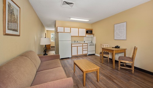 Standard Suite