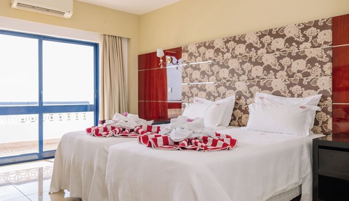 Deluxe Apartment, 1 Bedroom (Sea or Pool View)
