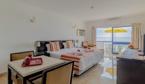 Deluxe Double Room (Sea or Pool View)