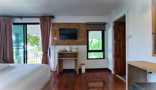 Panoramic Villa, 1 King Bed, Partial Ocean View
