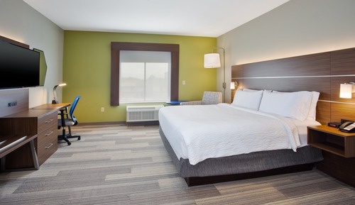 Standard Room, 1 King Bed