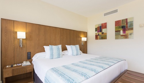 Junior Suite (2 adults and 1 child)