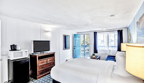 Standard Room, 1 Queen Bed