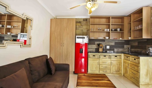 Room (Number 5)