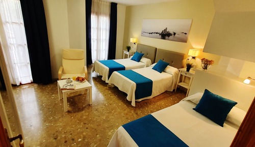 Triple Room