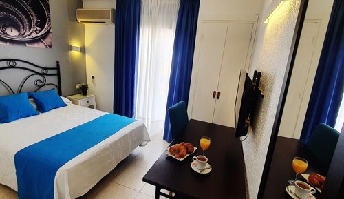 Double Room, 1 Double Bed