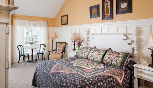 203 Village Room, Private Bathroom