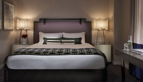 Room, 1 Queen Bed, City View