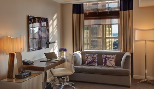 Premium Room, 1 King Bed, Mobility Accessible (Accessible Tub)