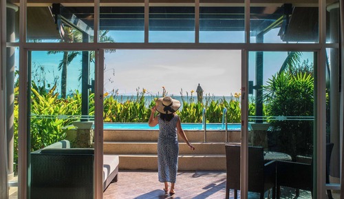 Villa, 1 King Bed, Beachfront