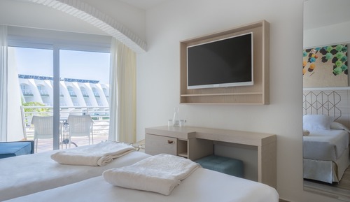 Twin Room, Partial Sea View