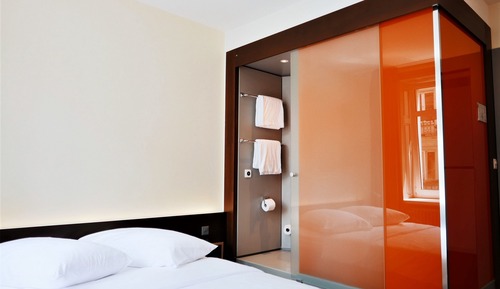 Standard Double Room, 1 Queen Bed