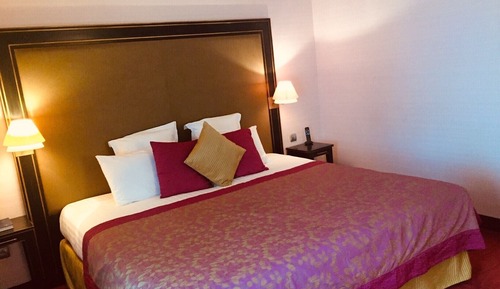 Comfort Double or Twin Room, 1 Queen Bed, City View (CHAMBRE CHARME)