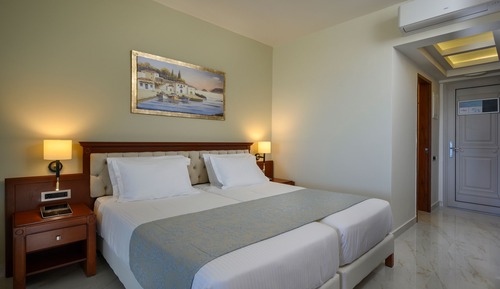 Economy Twin Room