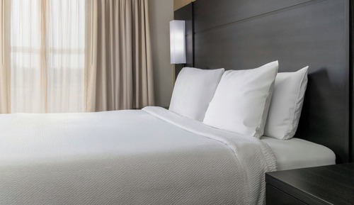 Suite, 1 Double Bed (Mobility/Hearing Access, Roll-in Shwr)