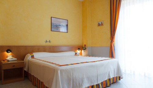 Economy Triple Room
