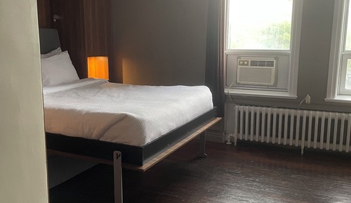 Comfort Room, 1 Queen Bed