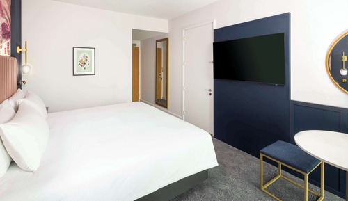 Superior Room, 1 King Bed