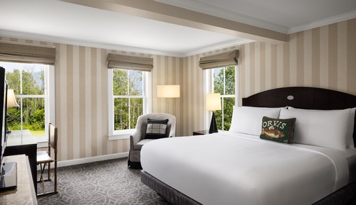 Deluxe Suite, 2 Bedrooms (Orvis Inn, King, with Queen)