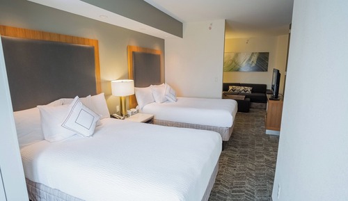 Studio, 2 Queen Beds (Hearing Accessible)