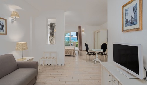 Suite (Sand)