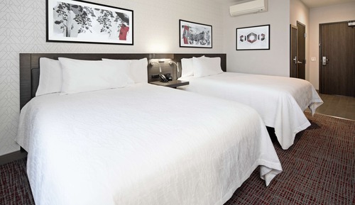 Room, 2 Queen Beds, Accessible (Roll-In Shower)