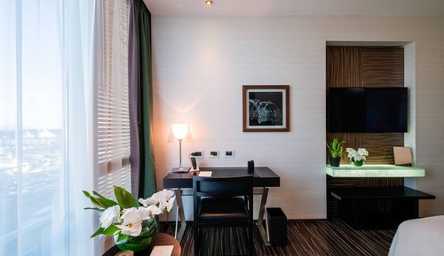 Deluxe Room, Harbor View