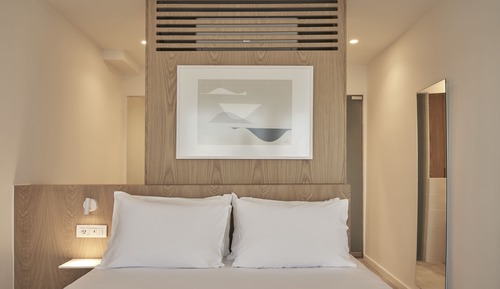 Standard Room, Terrace, Pool View