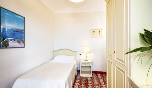 Classic Single Room