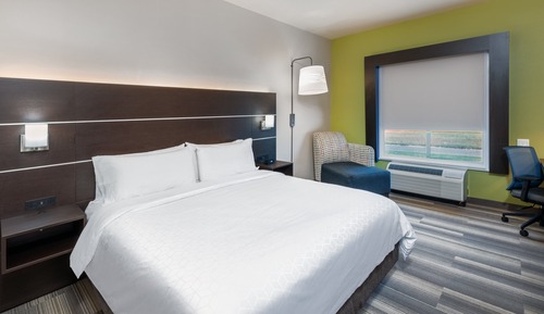 Standard Room, 1 King Bed, Accessible (Mobility Tub)