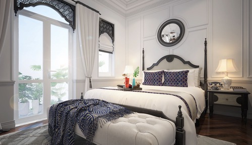 Honeymoon Suite, Balcony