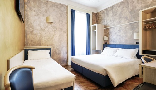 Triple Room