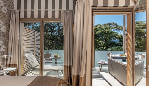 Double Room, Hot Tub