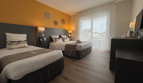 Triple Room, Balcony