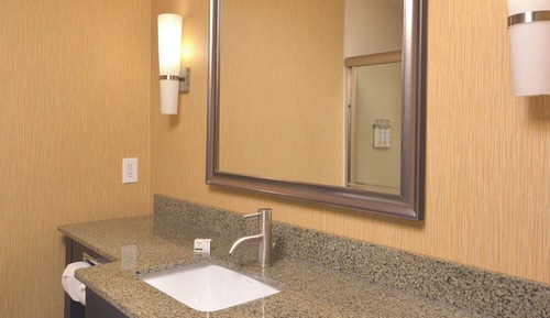 Standard Room, 1 King Bed, Microwave (Minifridge)