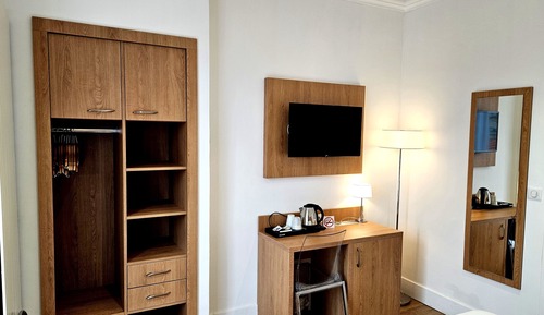 Standard Double or Twin Room, Accessible, City View (STVV)