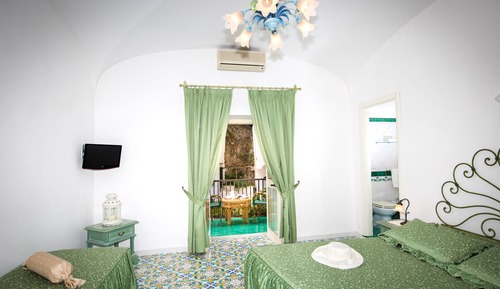 Superior Double Room, Partial Sea View