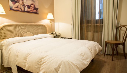 Economy Room